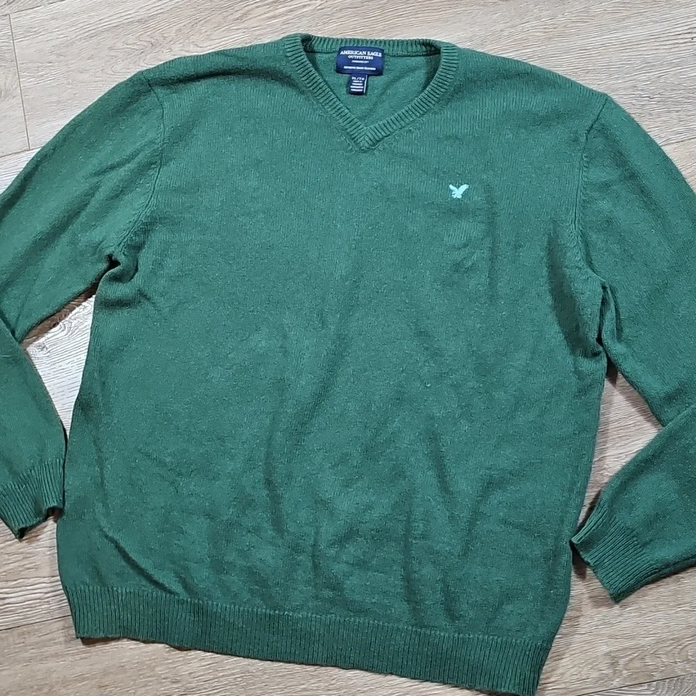 American Eagle Wool Cotton Blend Knit Forest Green V Neck Pullover Sweater